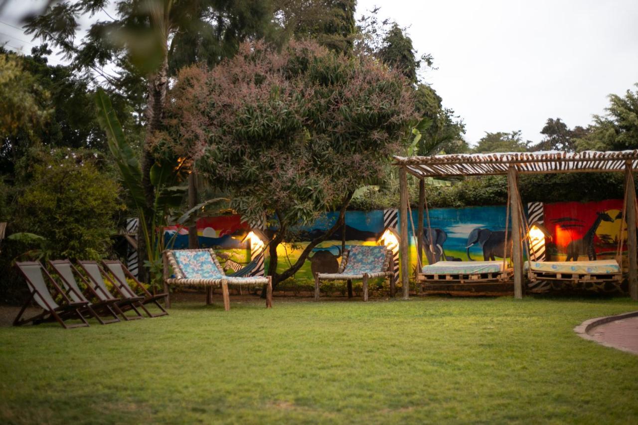 Hostel White House Of Tanzania Arusha Exterior foto