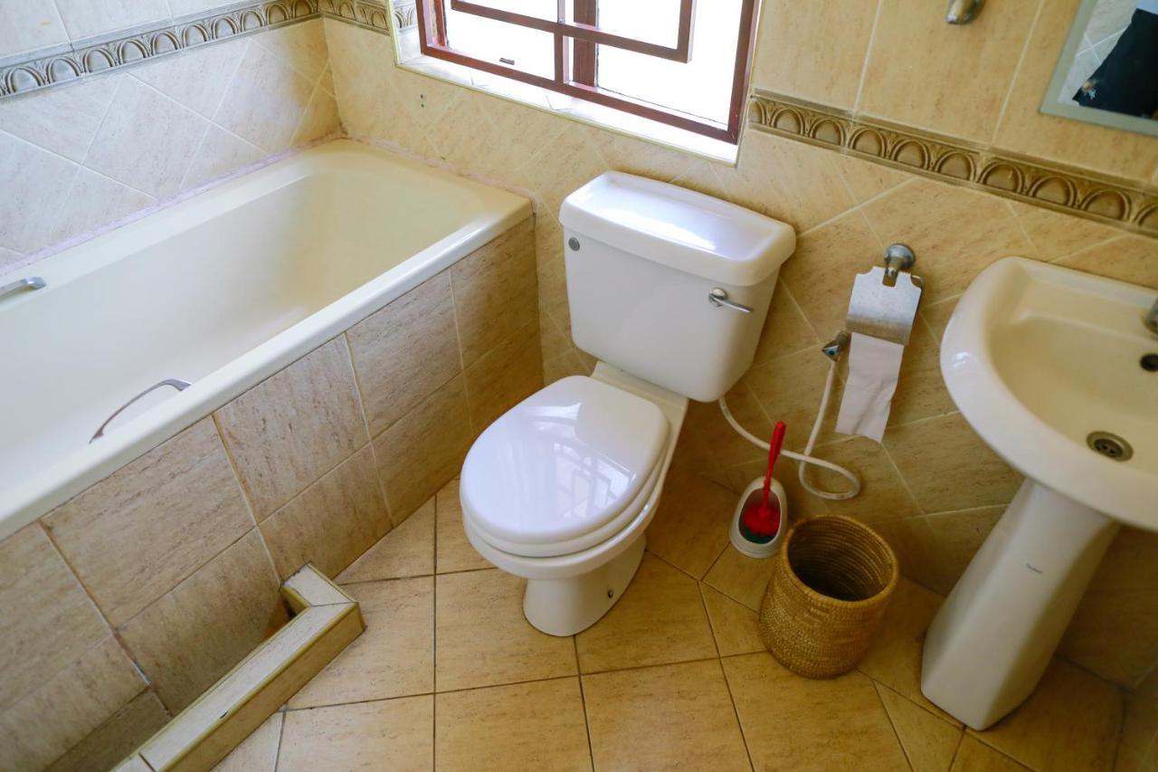 Hostel White House Of Tanzania Arusha Exterior foto